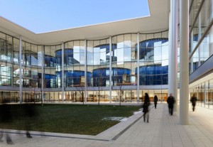 Yale School of Management (photo by Chuck Choi)